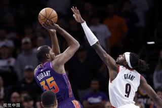 对抗几乎成 对抗几乎成