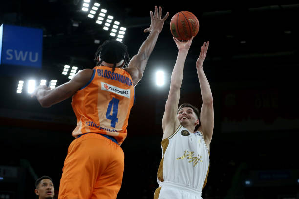 拜仁在转会 拜仁在转会