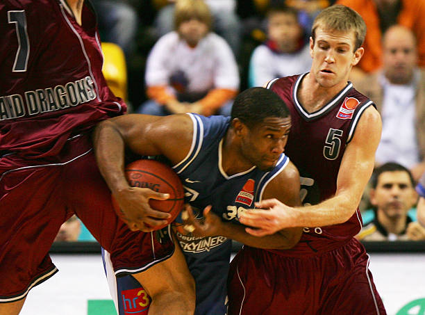 透过强大的 透过强大的